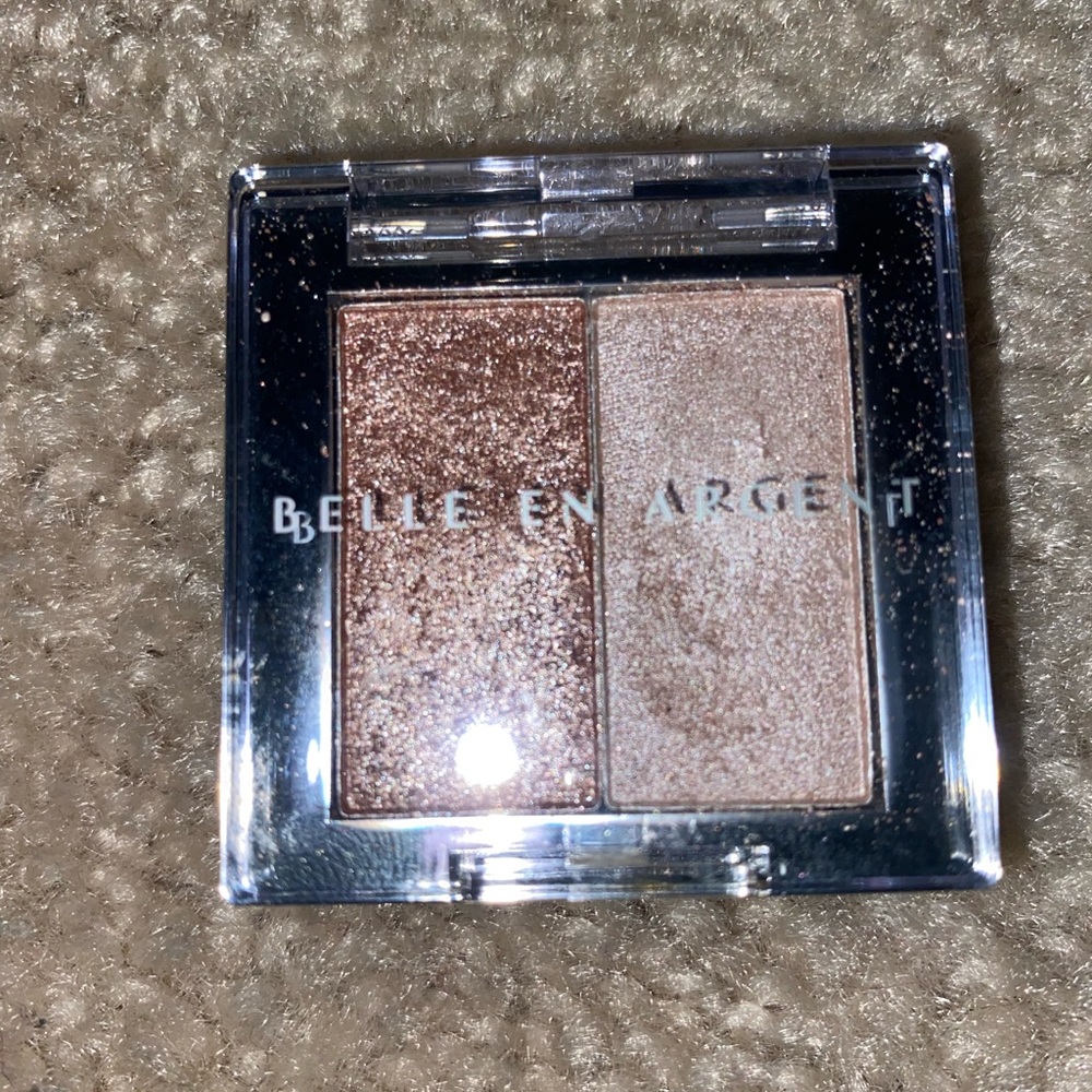 Belle en argent eyeshadow (pink) brand new and slightly swatched💝
